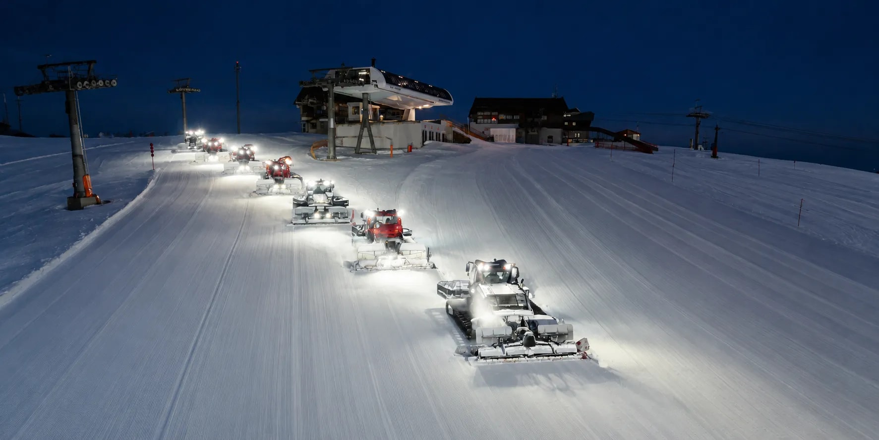 Pistengeräte bei Nacht Gerlitzen Alpe